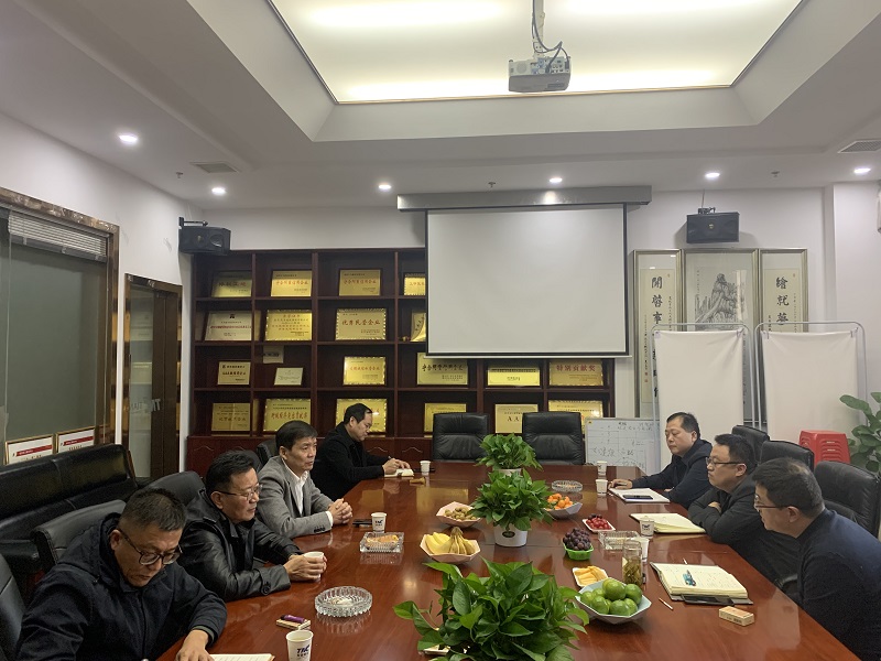 新洲區副區長(cháng)丁力一行領(lǐng)導到我司走訪(fǎng)調研